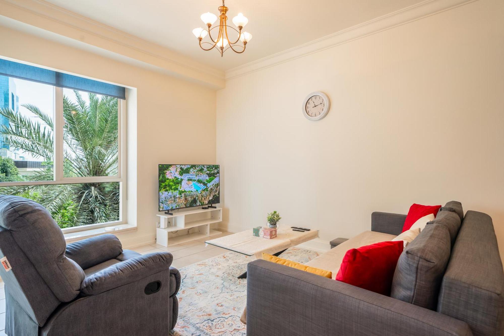 Quickstay Homes -2br At Al Mesk Tower Marina