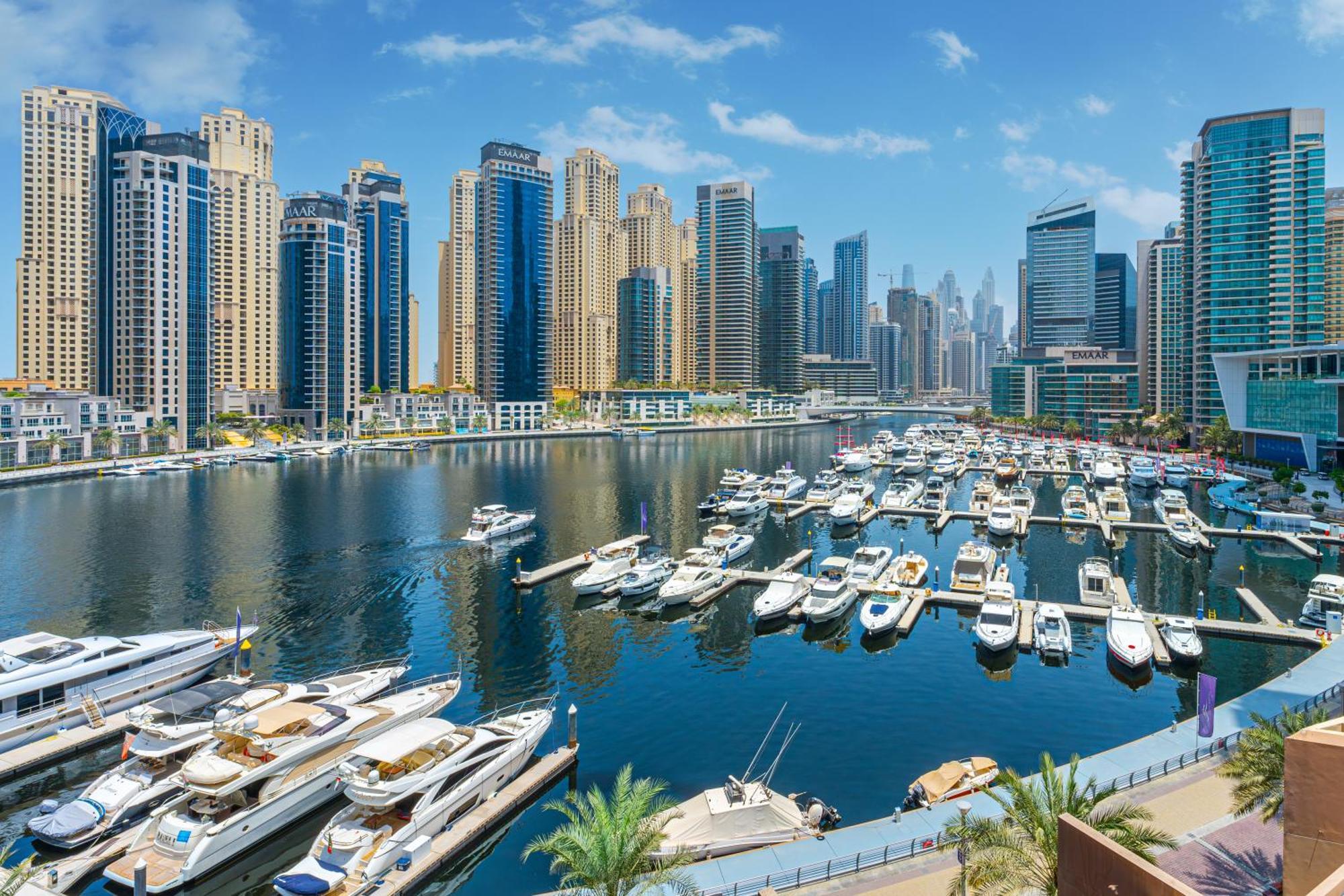 Savis Homes- Modern & Stylish Marina View Appartement