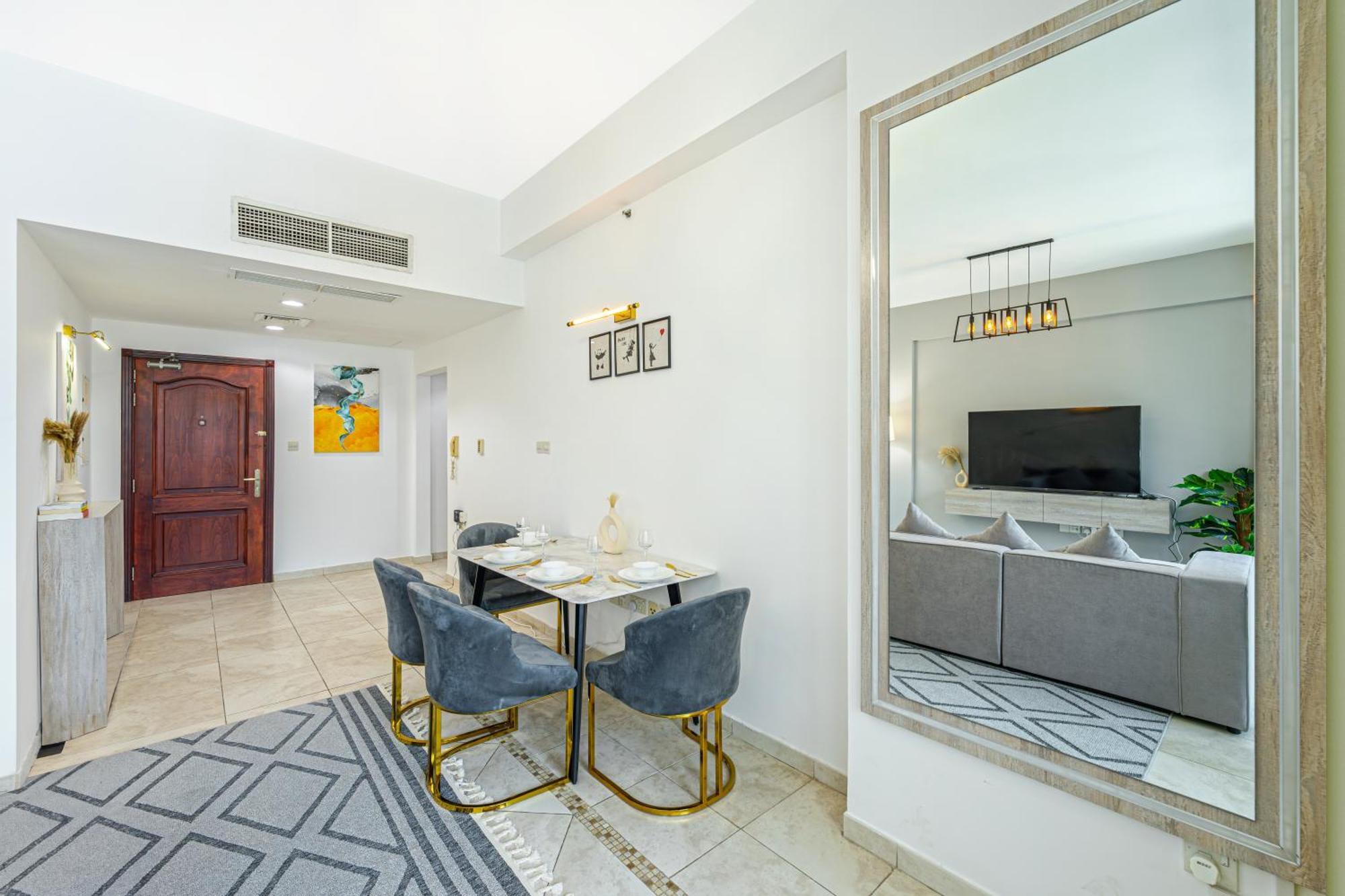 Savis Homes- Modern & Stylish Marina View * Dubaï
