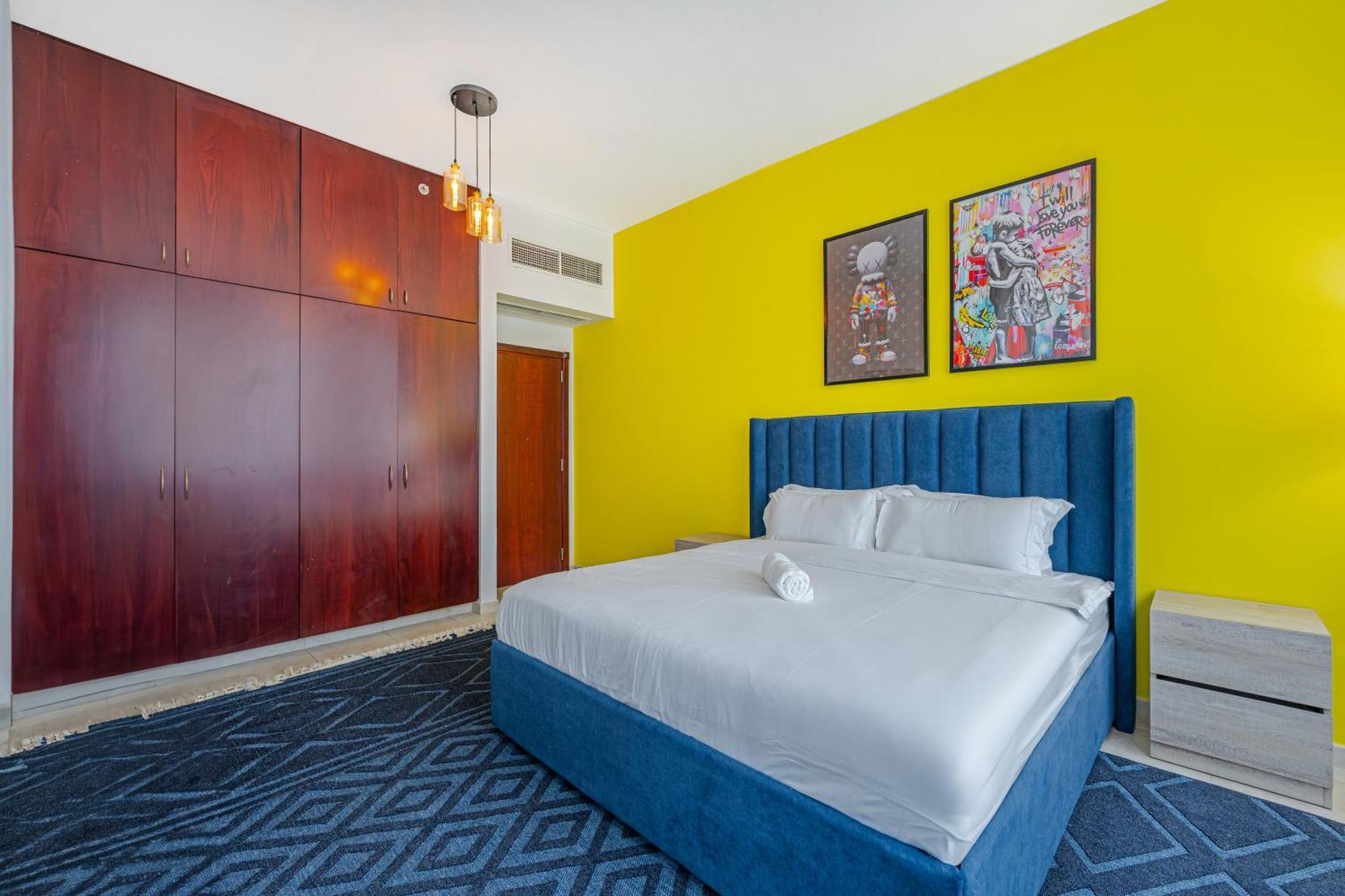 Savis Homes- Modern & Stylish Marina View *