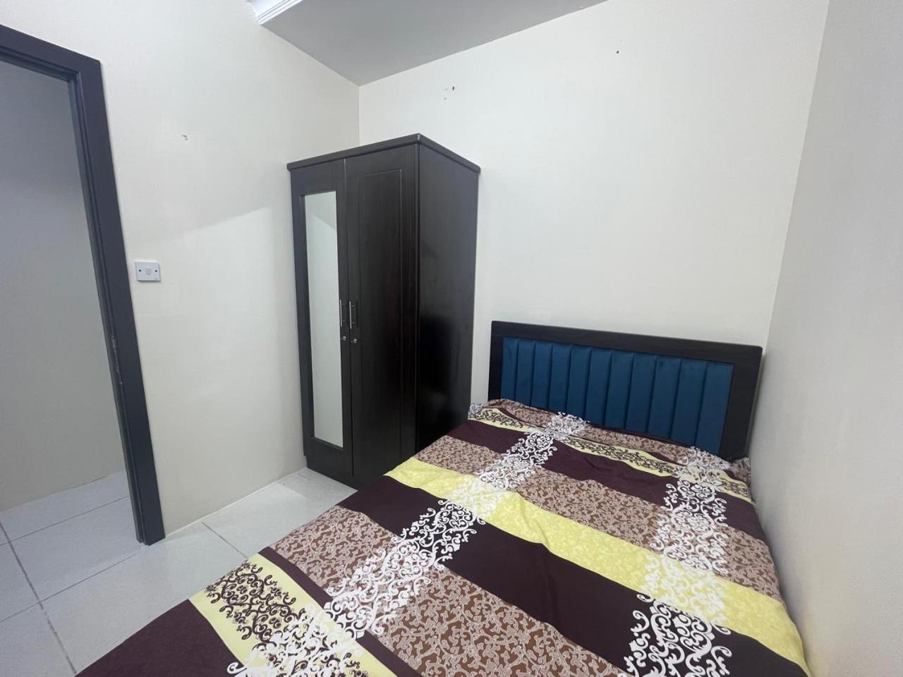 Ready To Rent Partitions Bed Spaces & Hotel cápsula