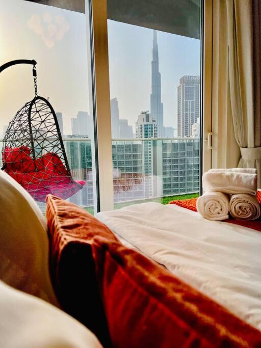 Gorgeous 2br With Full Burj Khalifa View, 5 Mins From Mall Apartamento *