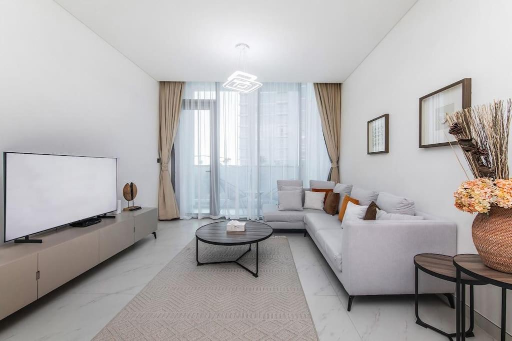Aesthetic 1br Chrystal Lagoon