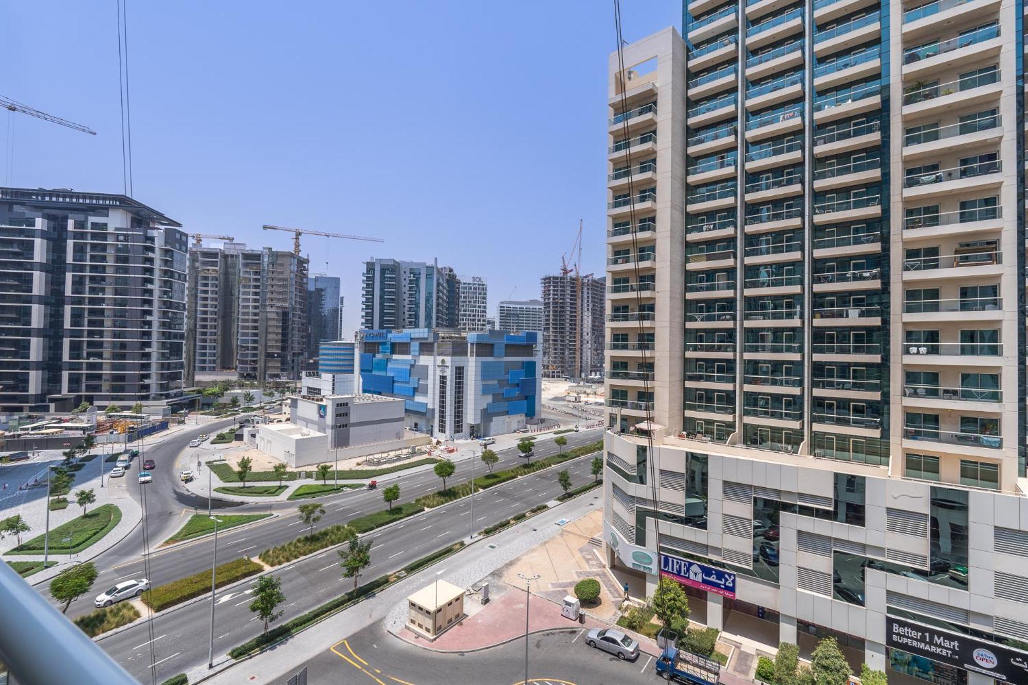 Simple Yet Special 1 Bed For 2 In Mayfair Tower Business Bay * Dubaï