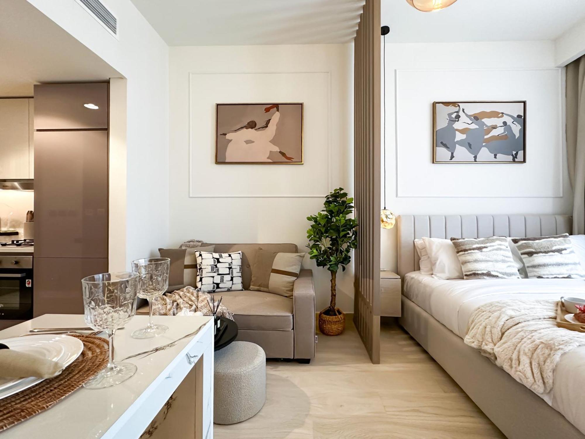 Apartamento Trophy Modern Marvel Cozy With Smart Features In Azizi Riviera