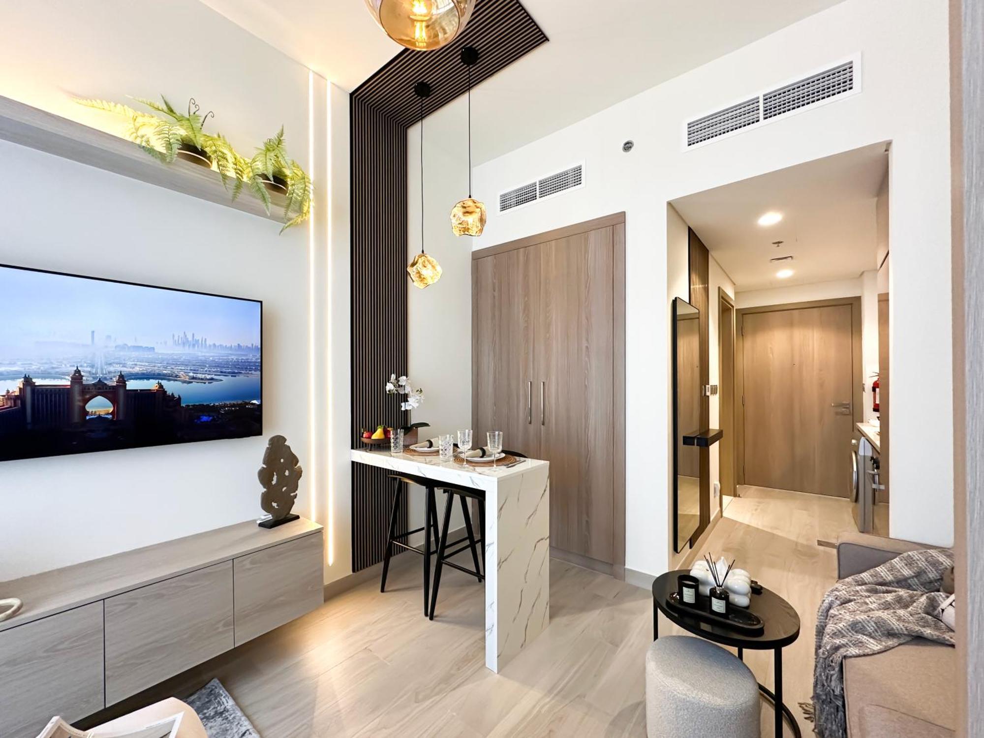 Trophy Modern Marvel Cozy With Smart Features In Azizi Riviera Appartement Dubaï
