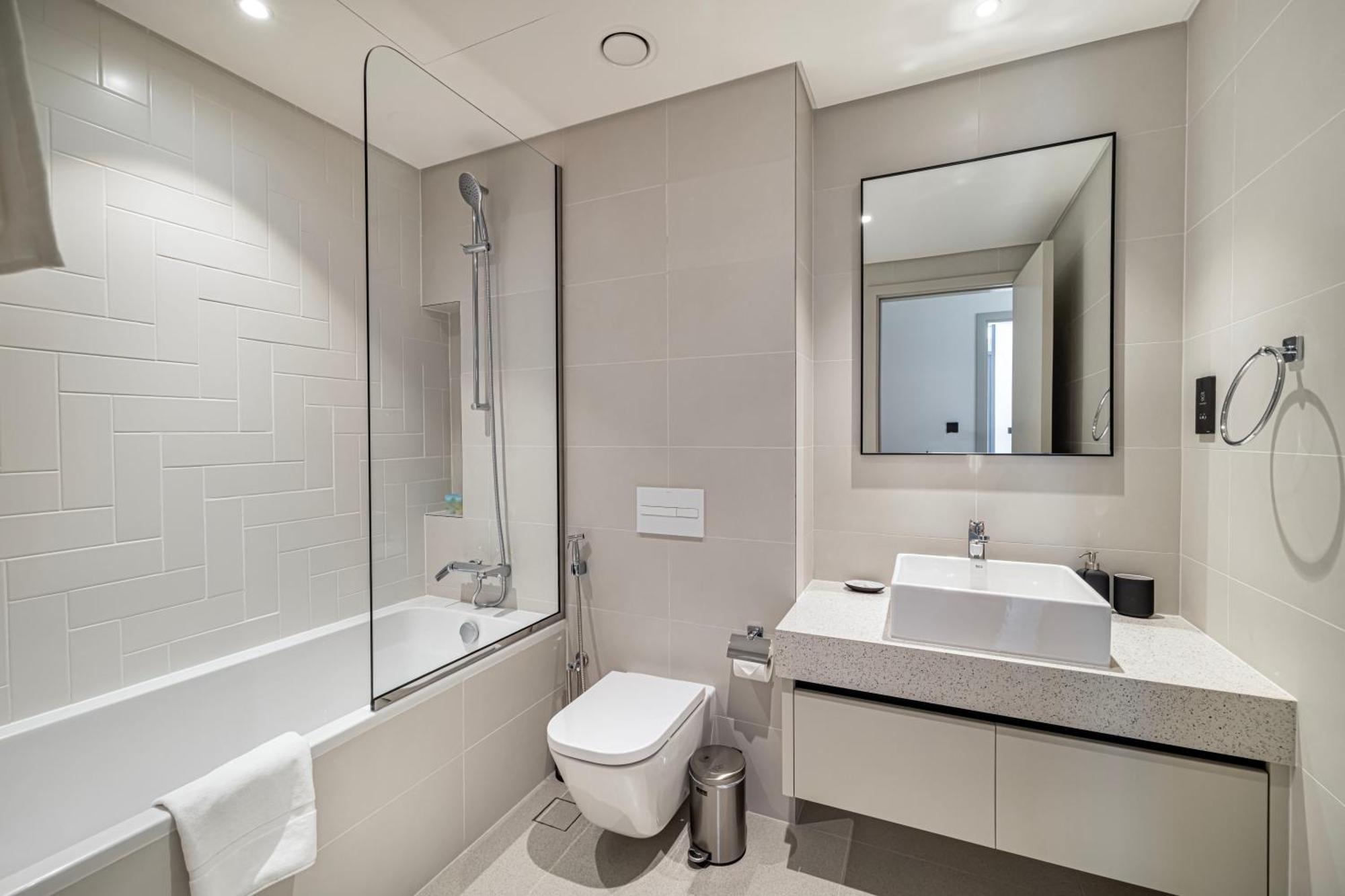 Amazing Brand New 1br With Private Access Appartement *