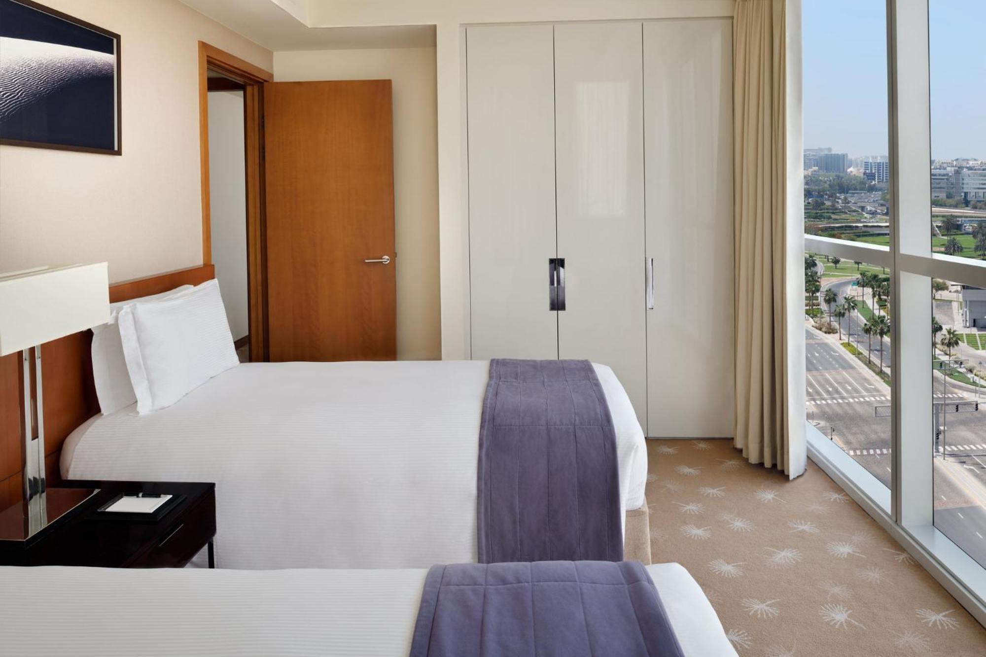 Aparthotel Intercontinental Festival City By Ihg