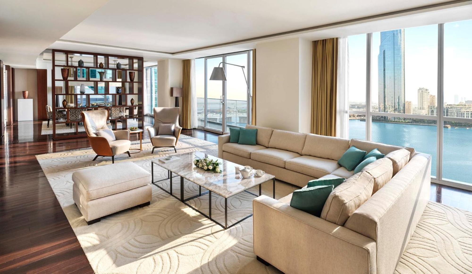Aparthotel Intercontinental Festival City By Ihg