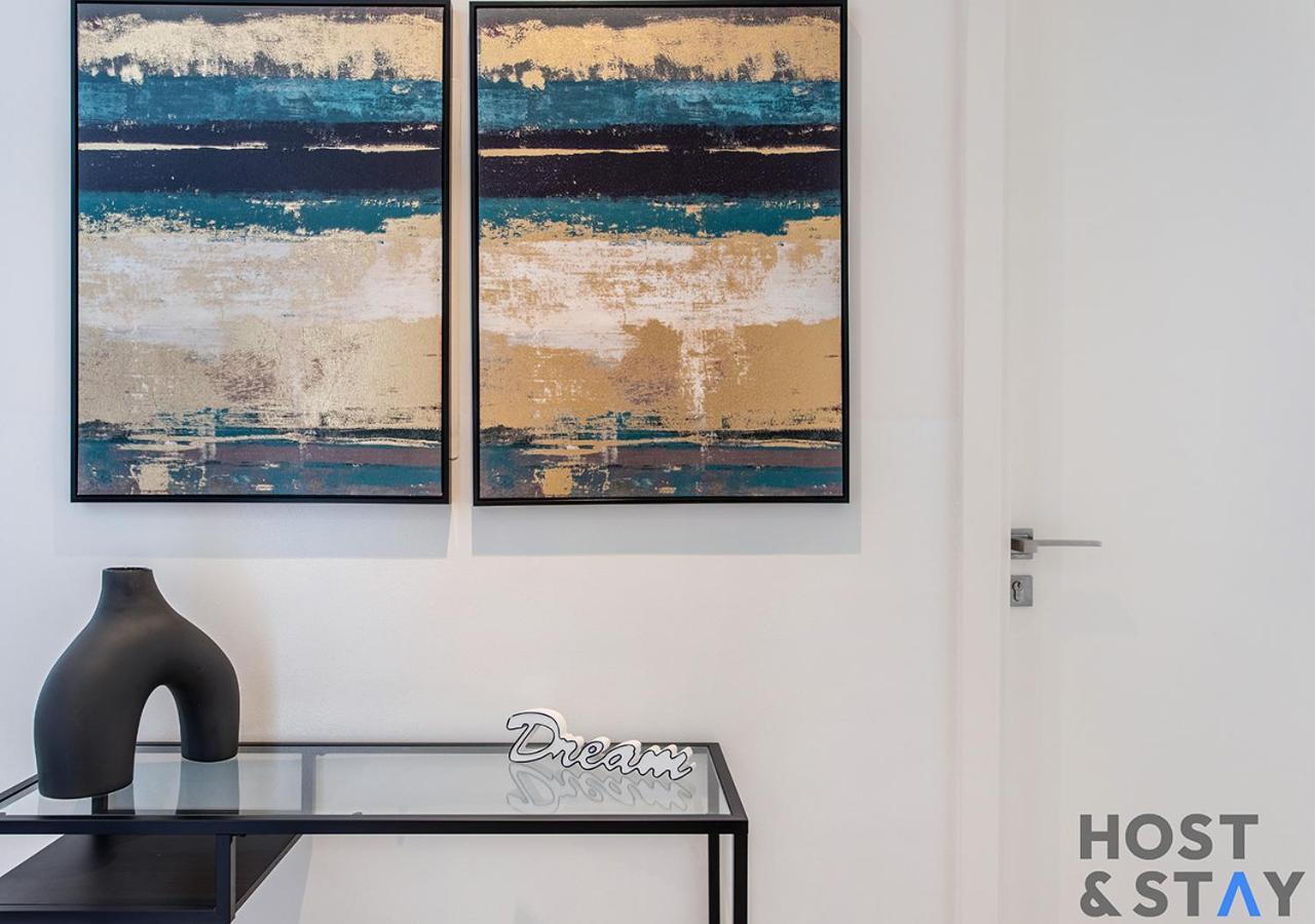 Chic Urban 2br At Collective 2 Dubaï