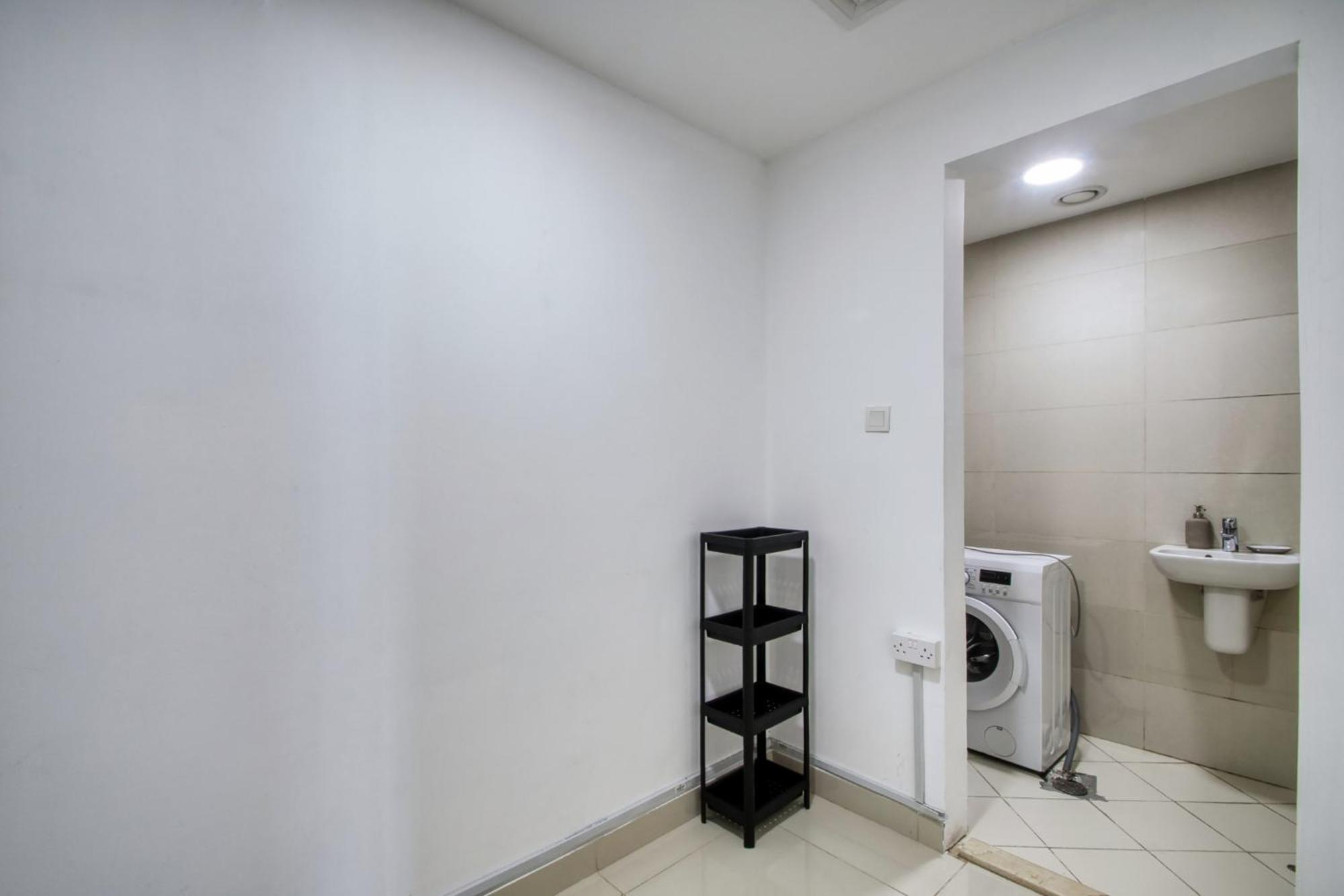 Shoresinn - Spacious Unit With Marina View Apartment *