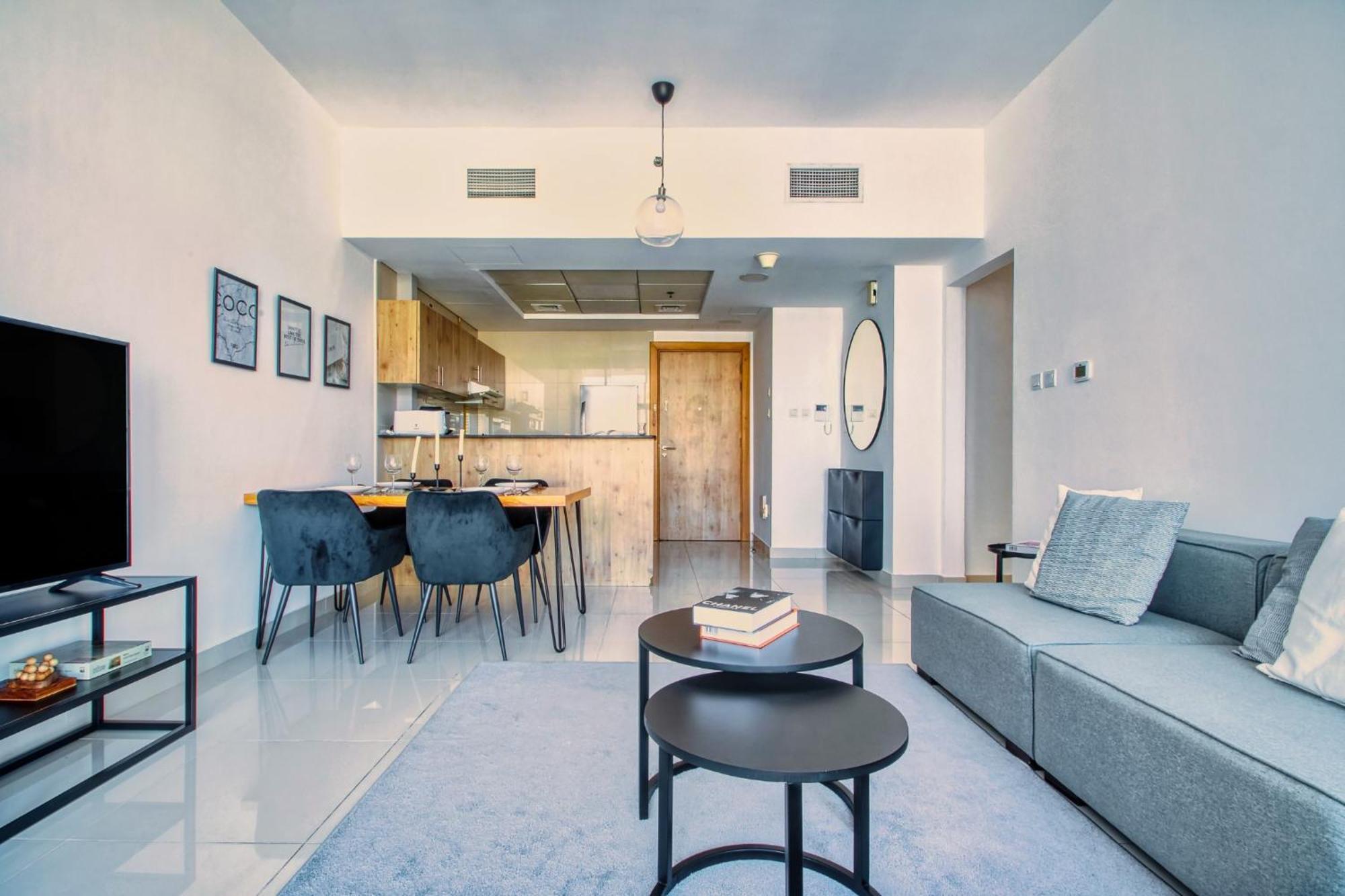Shoresinn - Spacious Unit With Marina View Dubai