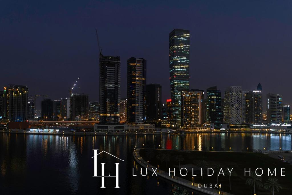 Lux The Bays Edge Canal View Apartamento Dubai