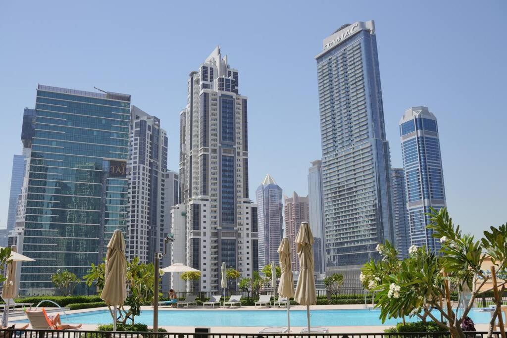 Luxury Downtown Burj Khalifa & Fountain View *