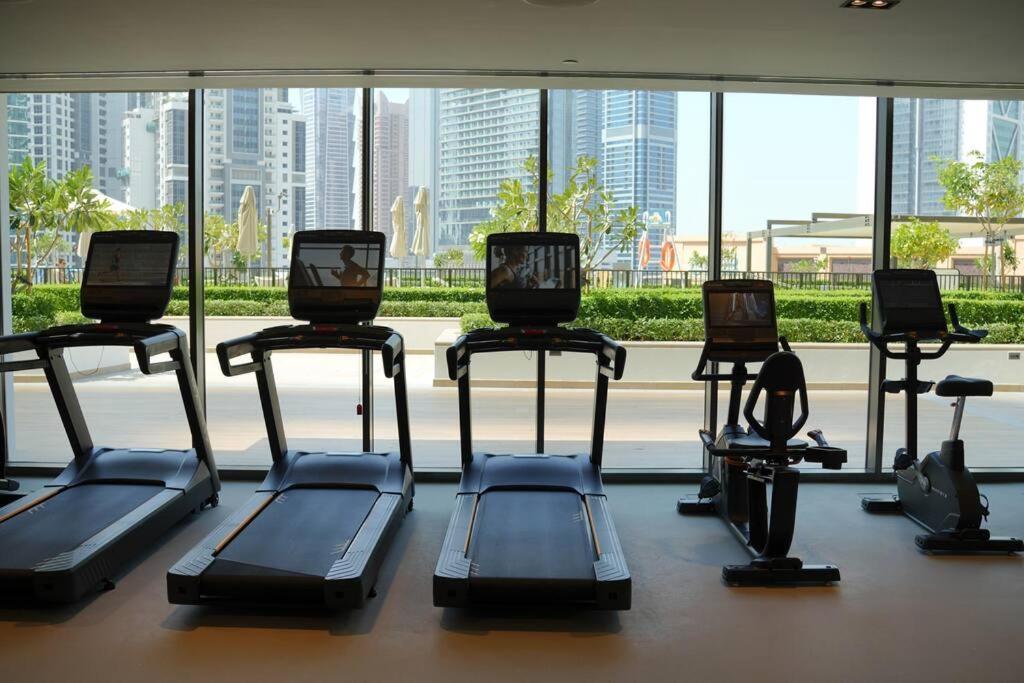 Luxury Downtown Burj Khalifa & Fountain View Apartment