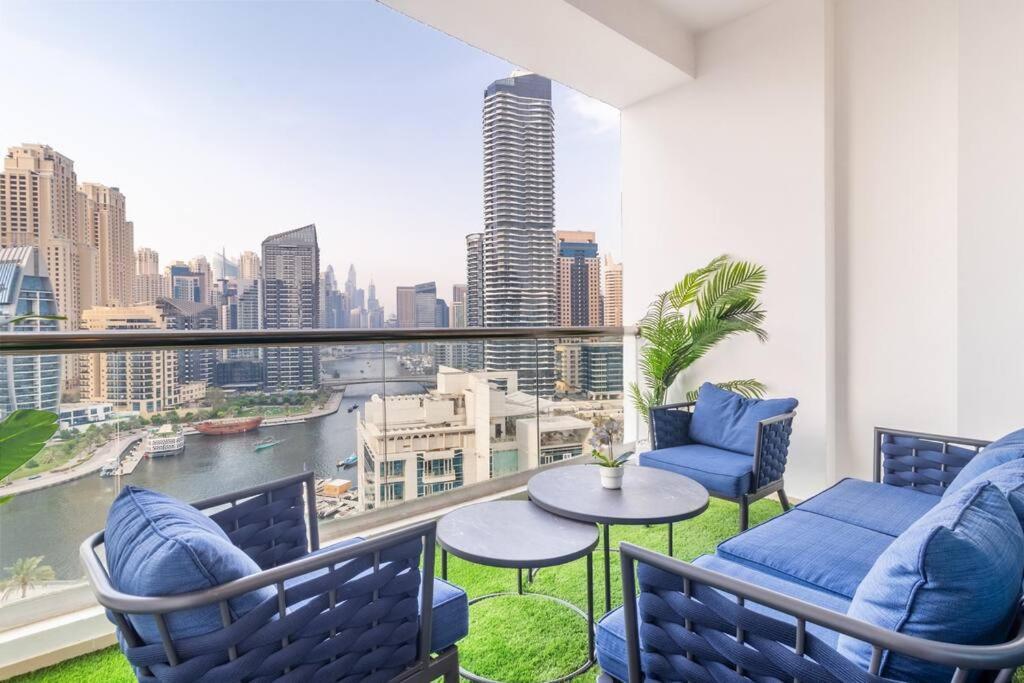 Spacious & Stylish 3 Bedroom W Mesmerizing Marina View *