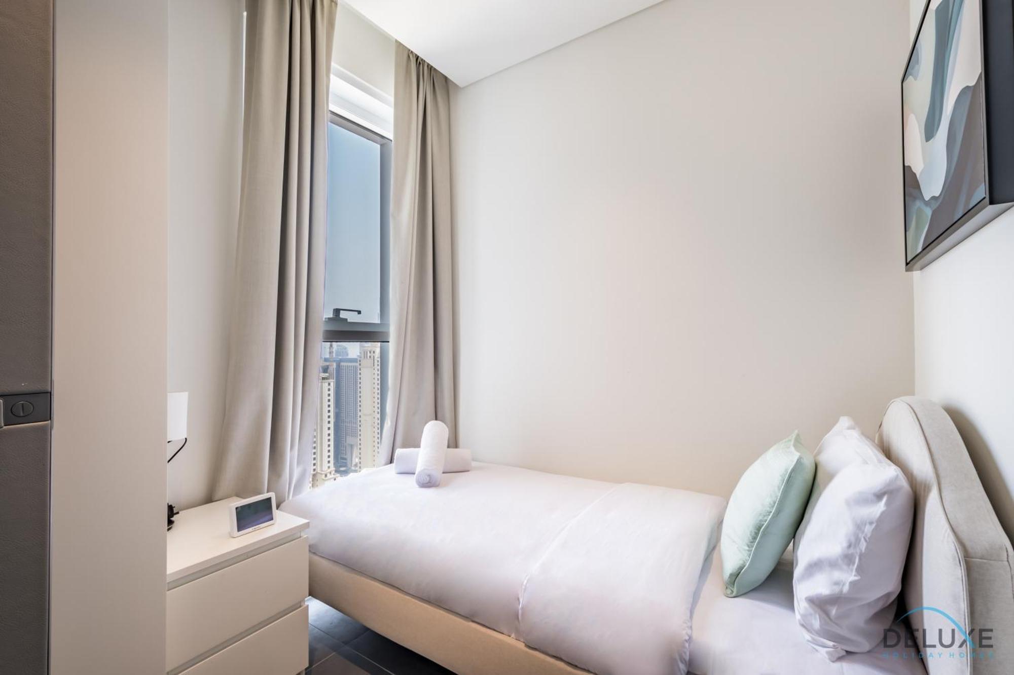 Picturesque 3br With Assistant In The One Jbr By Deluxe Homes * Dubaï