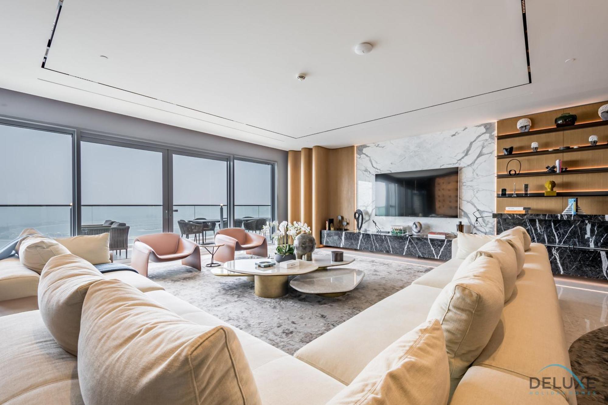 Appartement Picturesque 3br With Assistant In The One Jbr By Deluxe Homes