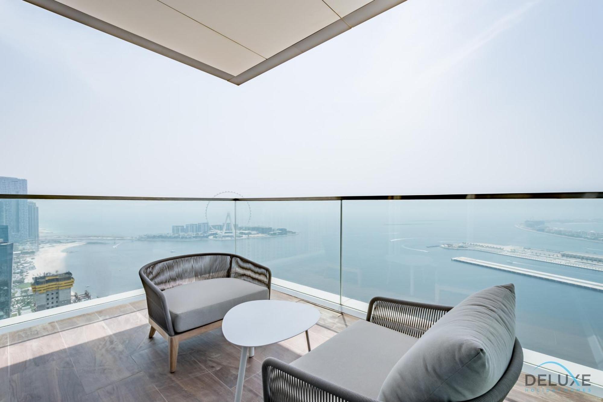 Appartement Picturesque 3br With Assistant In The One Jbr By Deluxe Homes *