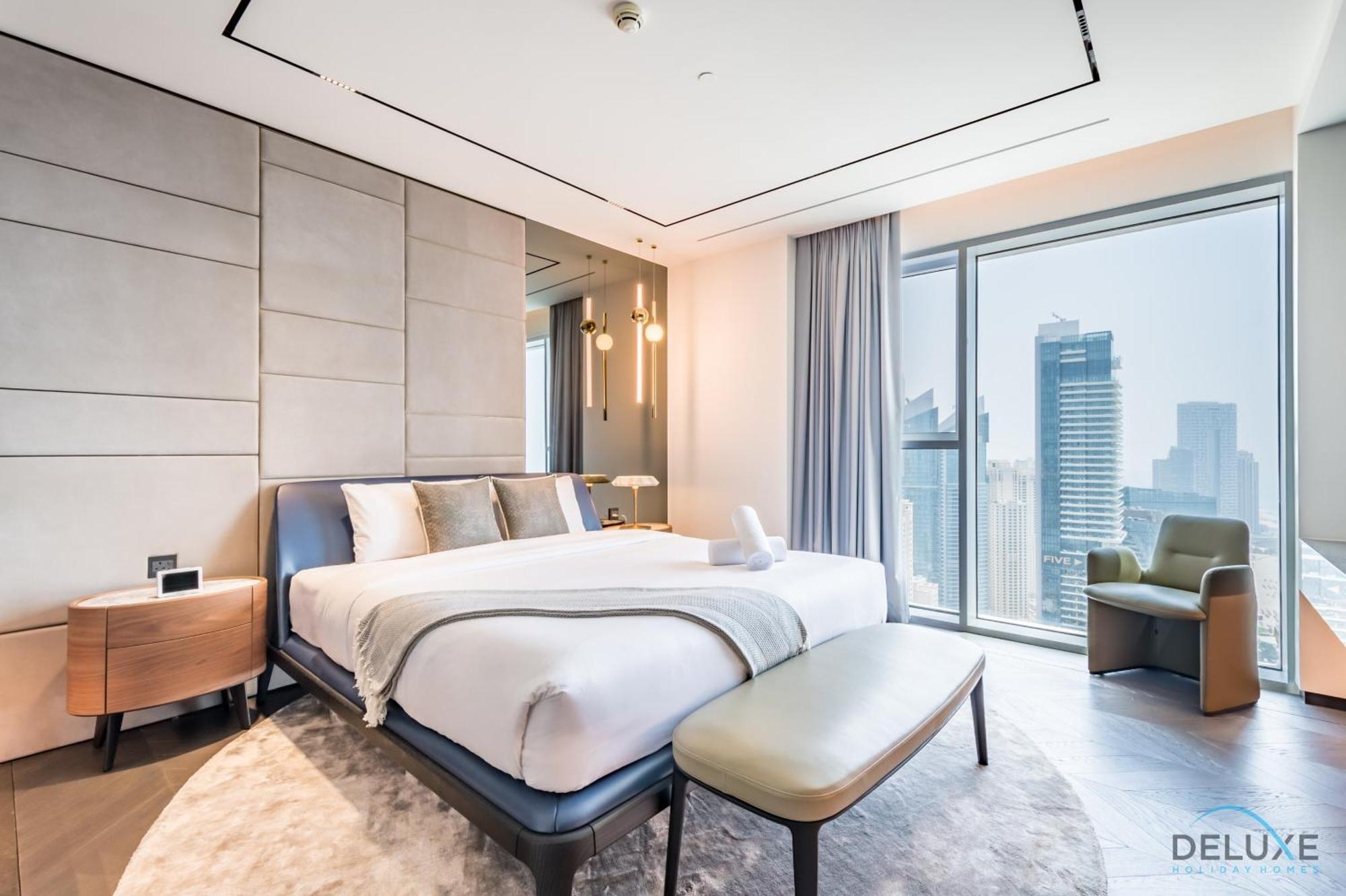 Appartement Picturesque 3br With Assistant In The One Jbr By Deluxe Homes *