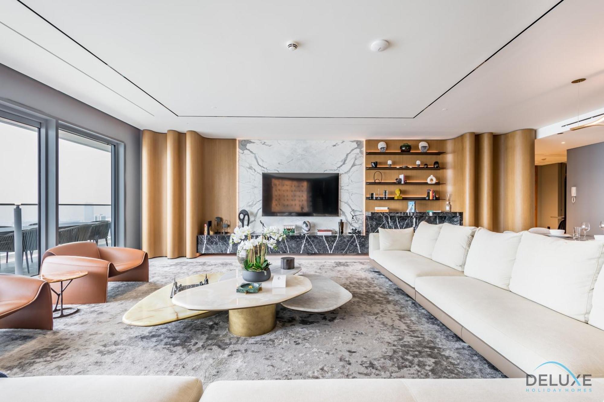 Appartement Picturesque 3br With Assistant In The One Jbr By Deluxe Homes