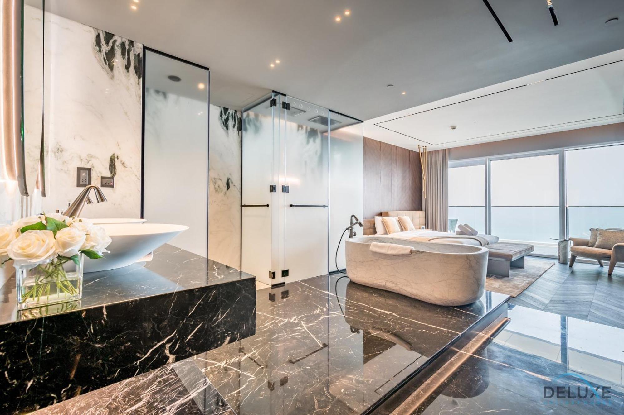 Appartement Picturesque 3br With Assistant In The One Jbr By Deluxe Homes