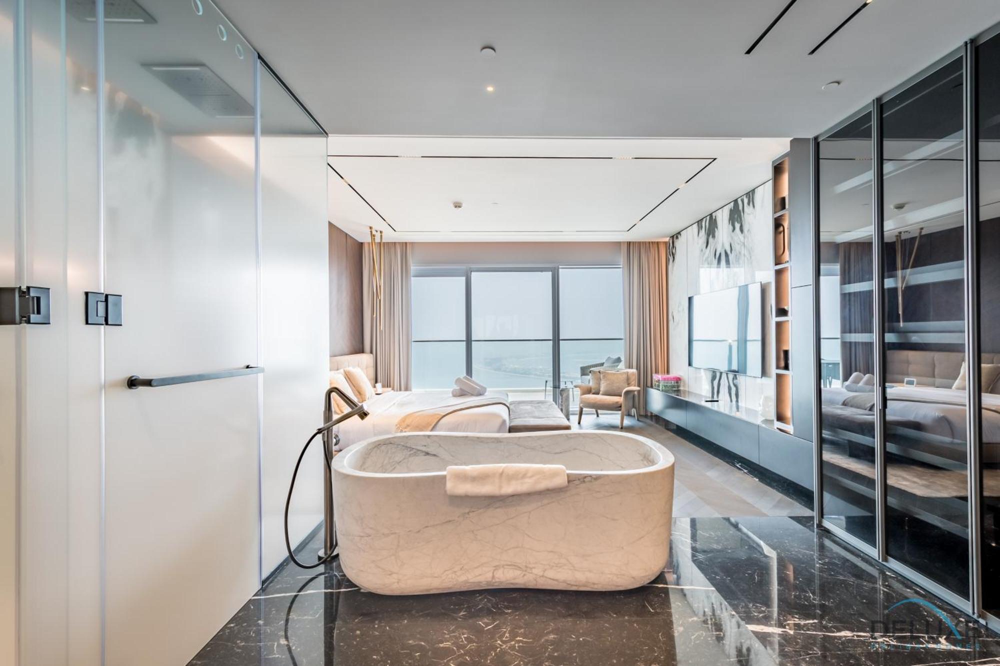Appartement Picturesque 3br With Assistant In The One Jbr By Deluxe Homes