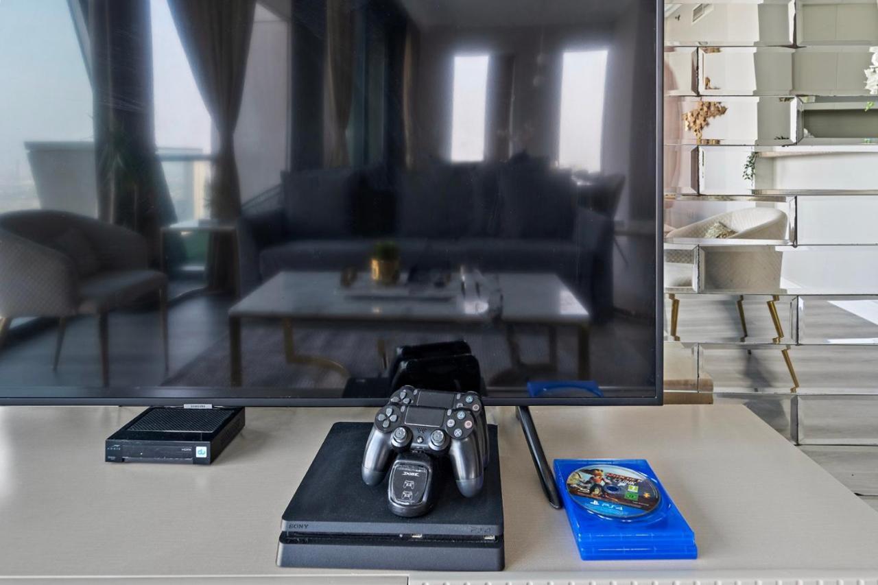 Apartment First Class 3br With Full Burj Khalifa And Fountain View Dubai