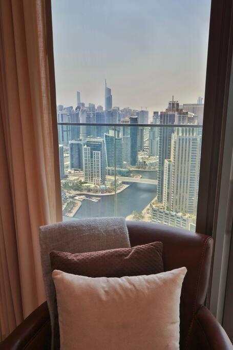 Blissful Marina Haven Appartement