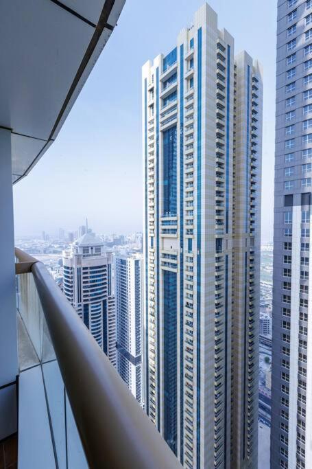 Stylish 1 Bedroom In Marina