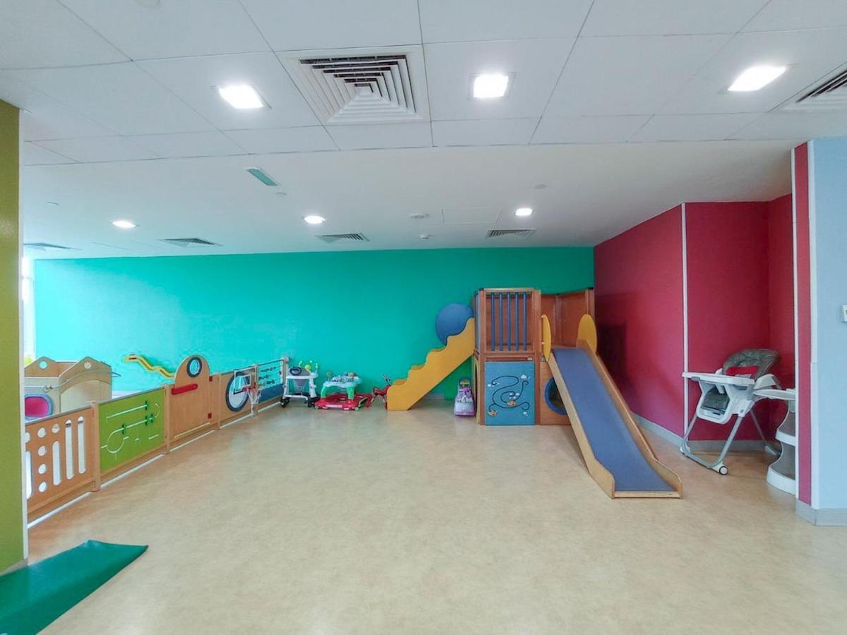 Cozy Loft In Downtown With Greenery View, Sleeps 4 Appartement Dubai