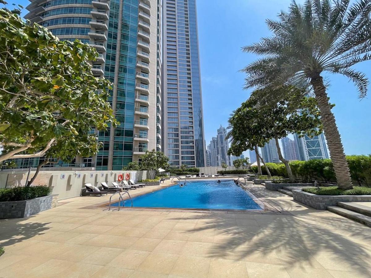 Cozy Loft In Downtown With Greenery View, Sleeps 4 Dubai