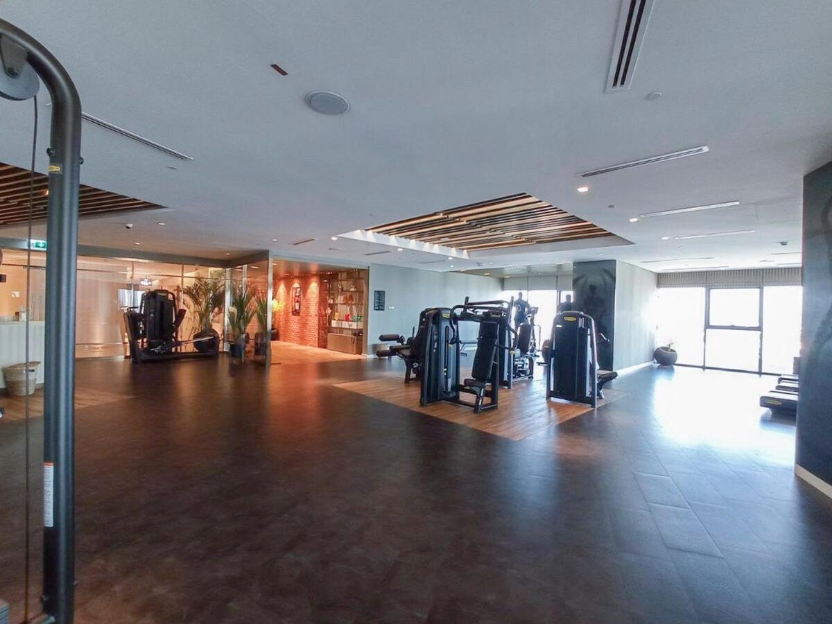 Apartment Fantastic 2 Bed That Sleeps 4 Dubai