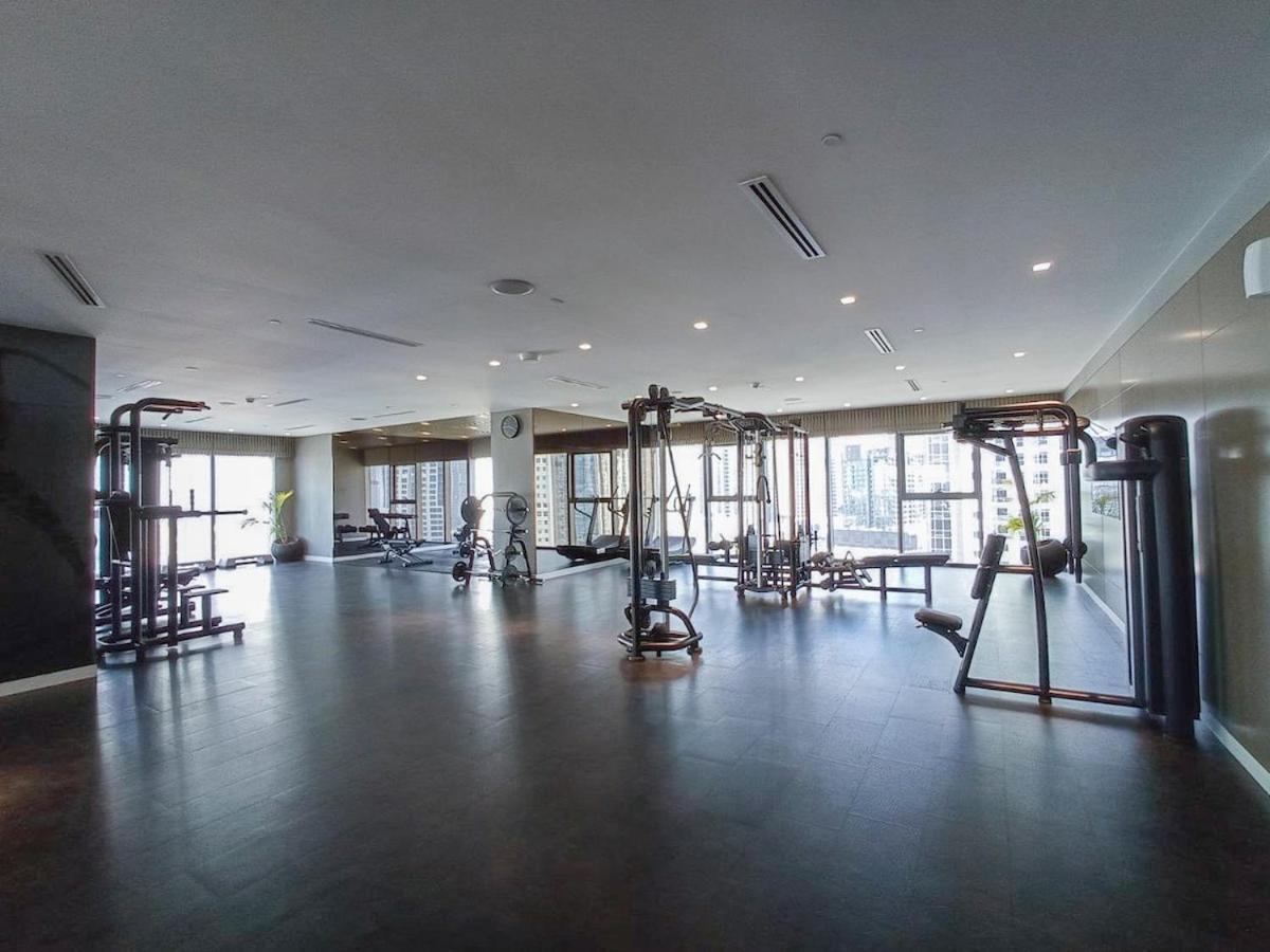 Fantastic 2 Bed That Sleeps 4 Apartment Dubai