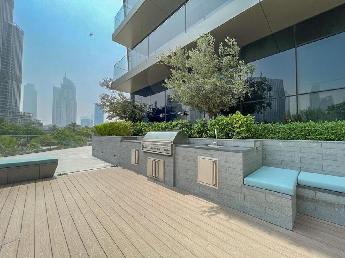 Chic For 4 With Burj Khalifa Views Apartment