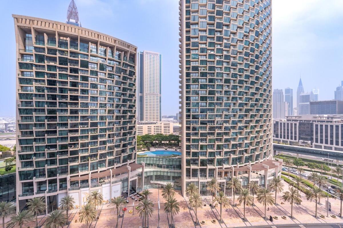 Chic For 4 With Burj Khalifa Views * Dubai
