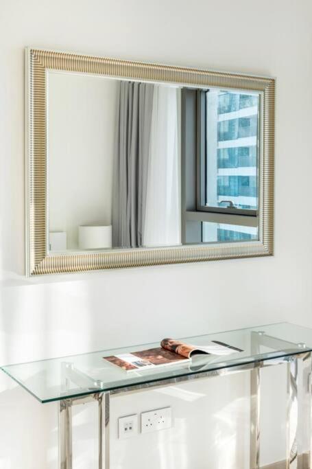 Apartamento Luxury And Elegant 2br With Burj Khalifa View *