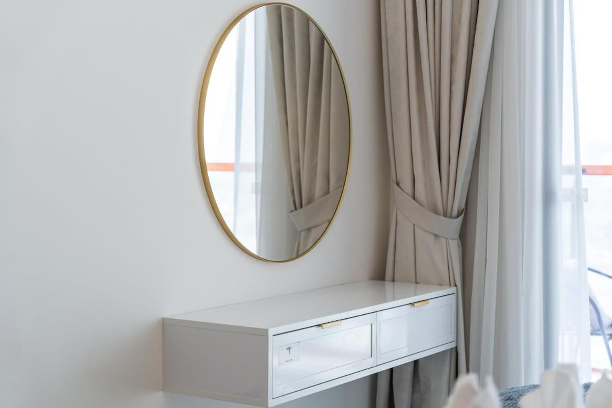 Eye-captivating 1 Bed For 2 Apartment *