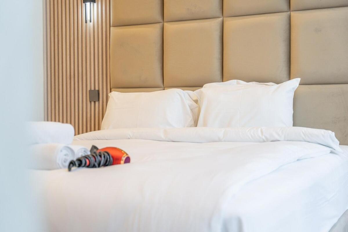 Appartement Elegant 1-bedroom Perfect For 4 At Azizi Riviera In Meydan One *