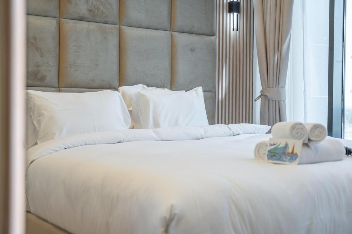Appartement Elegant 1-bedroom Perfect For 4 At Azizi Riviera In Meydan One