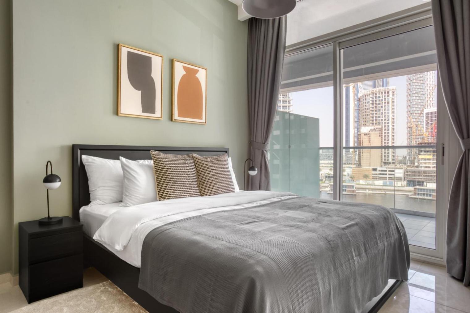 Blueground Vera Canal View Pool Gym Dxb-1137 *