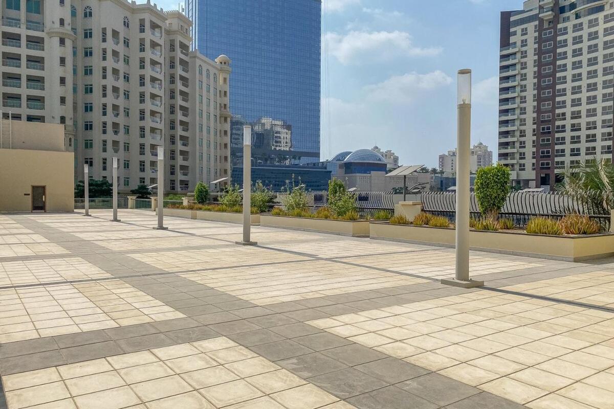 Studio Right On Palm Jumeirah * Dubai