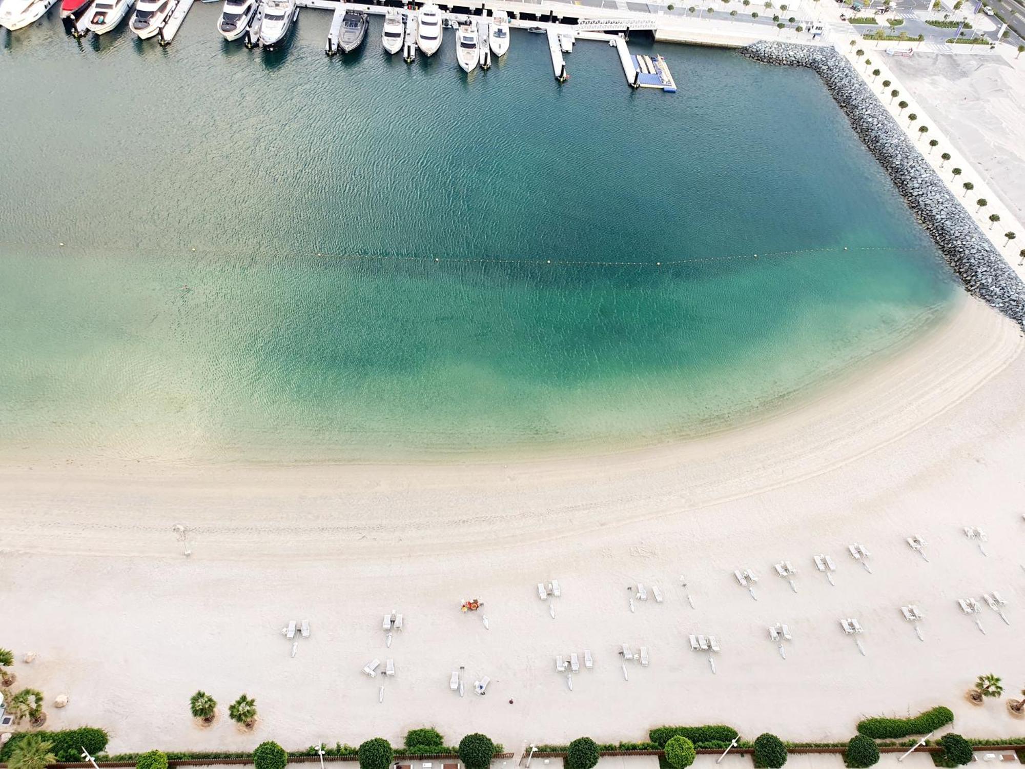 Seaside Serenity Perfect Beachfront Haven Appartement Dubaï