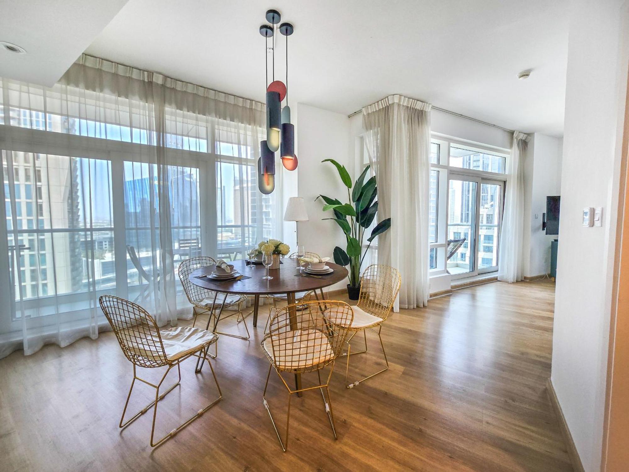Easygo - Comfy 2bdr In Loft Tower Downtown Appartement Dubai