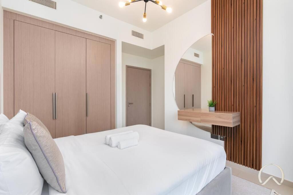 Luxurious 3br In Act 1 Act 2 With Burj Khalifa View Appartement *