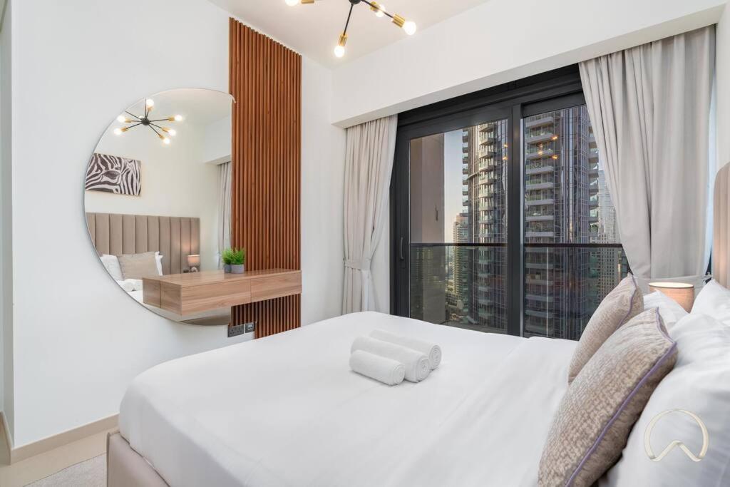Luxurious 3br In Act 1 Act 2 With Burj Khalifa View * Dubaï