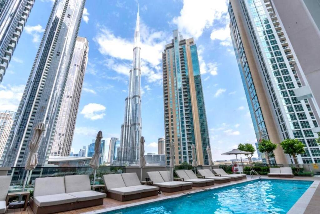 Luxurious 3br In Act 1 Act 2 With Burj Khalifa View Dubaï
