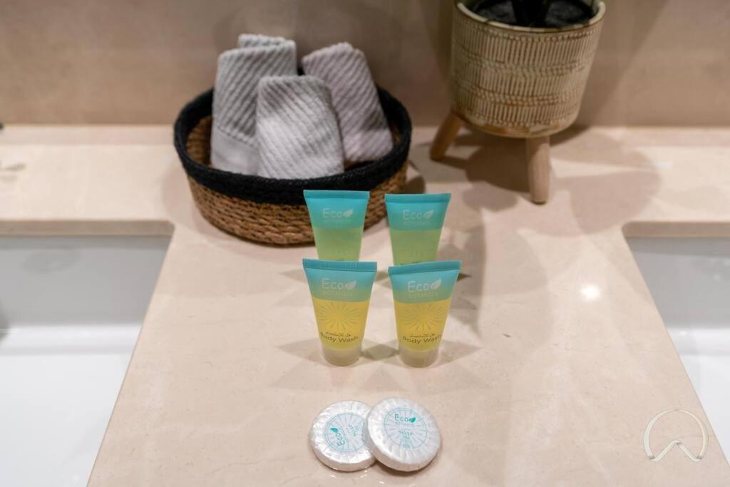 Luxurious 3br In Act 1 Act 2 With Burj Khalifa View * Dubaï