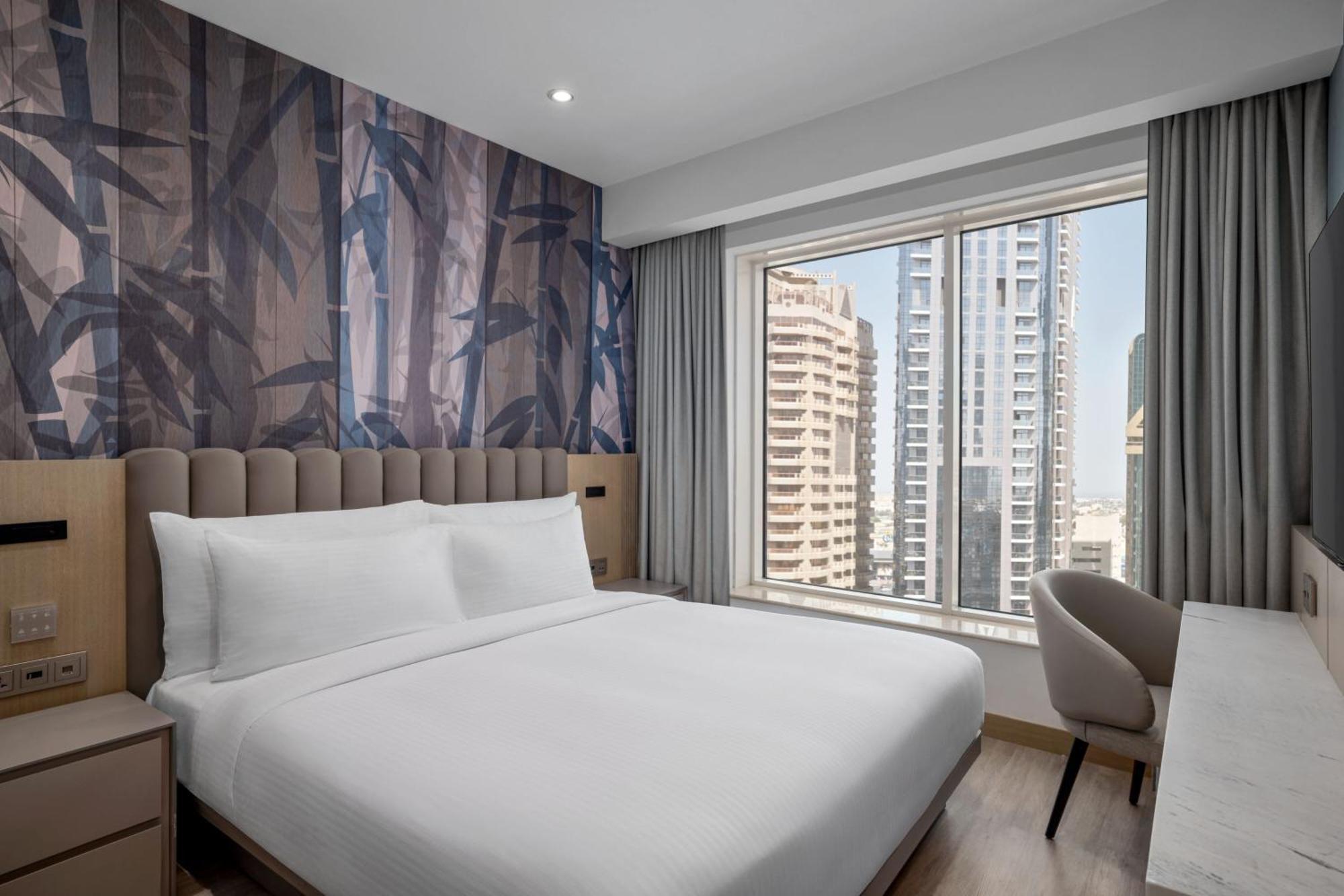 Hotel By Marriott Sheikh Zayed Road, 4*