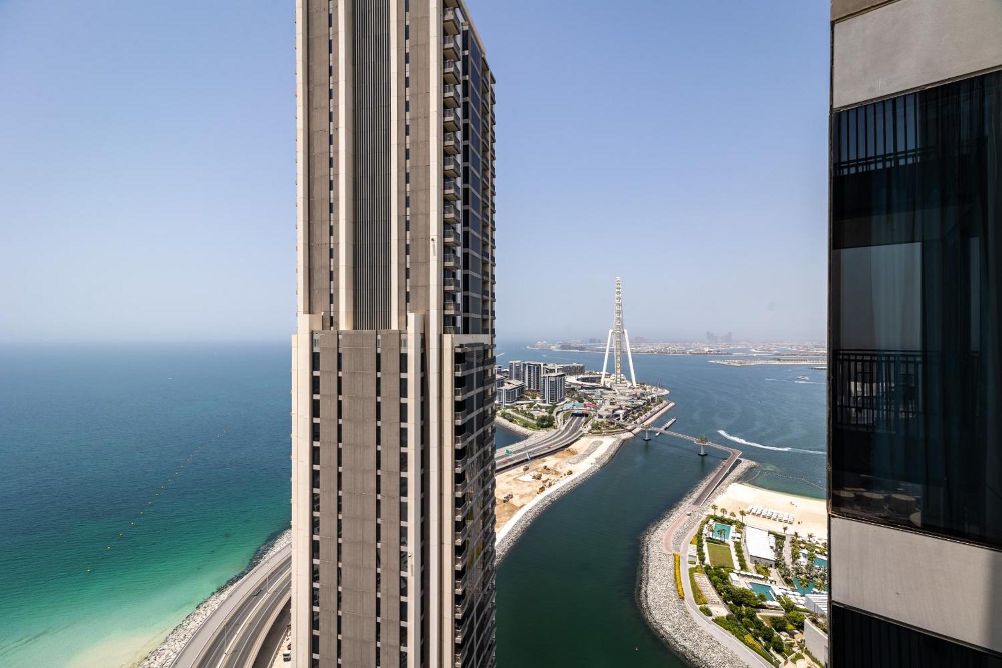 Apartment Eden's Homes & - 52-42 Emaar